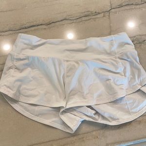 LULULEMON SPEED UP SHORTS